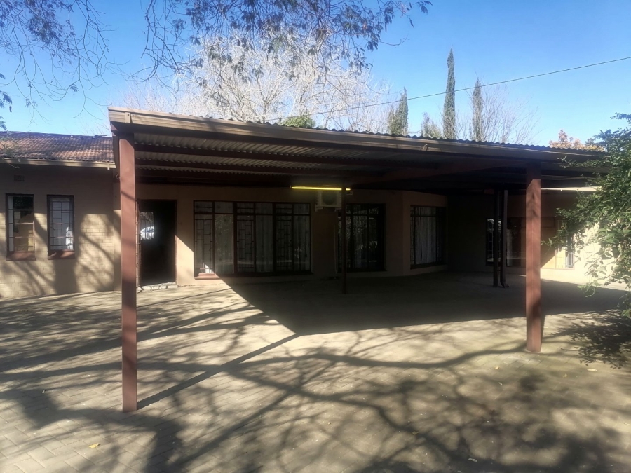 3 Bedroom Property for Sale in Wilgehof Free State